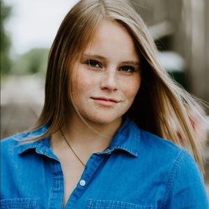 Meet your Posher, Elizabeth